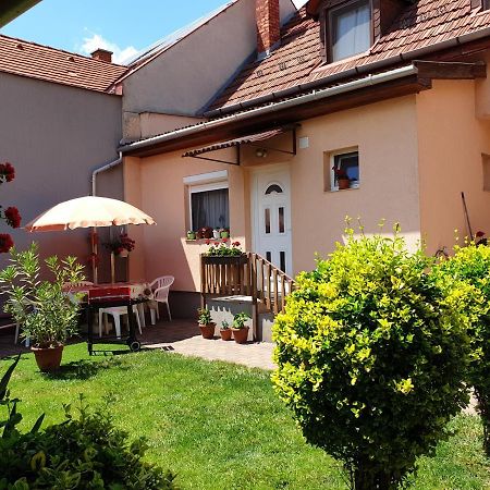 Renata Vendeghaz Hotel Eger Luaran gambar
